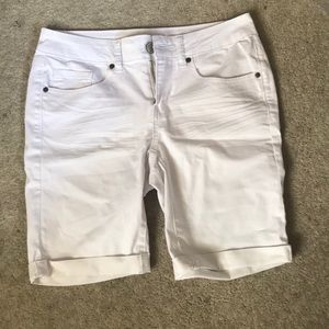 White Bermuda shorts